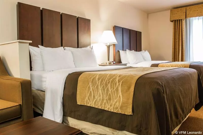 호텔 Comfort Inn & Suites