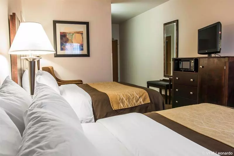 호텔 Comfort Inn & Suites