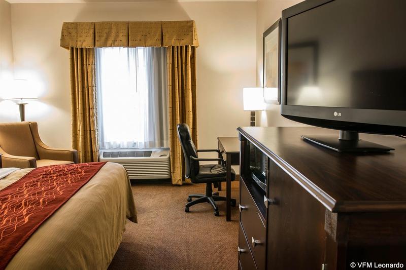 فندق Comfort Inn & Suites