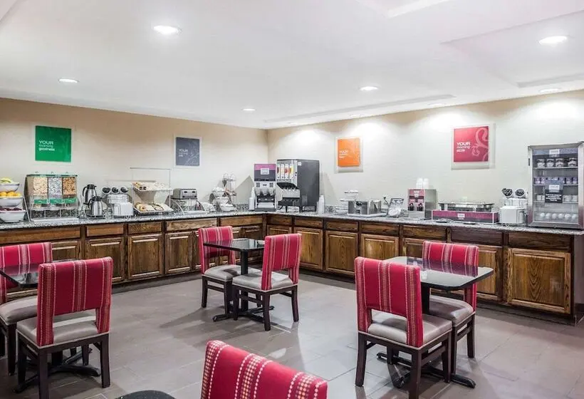 ホテル Comfort Inn & Suites Moberly
