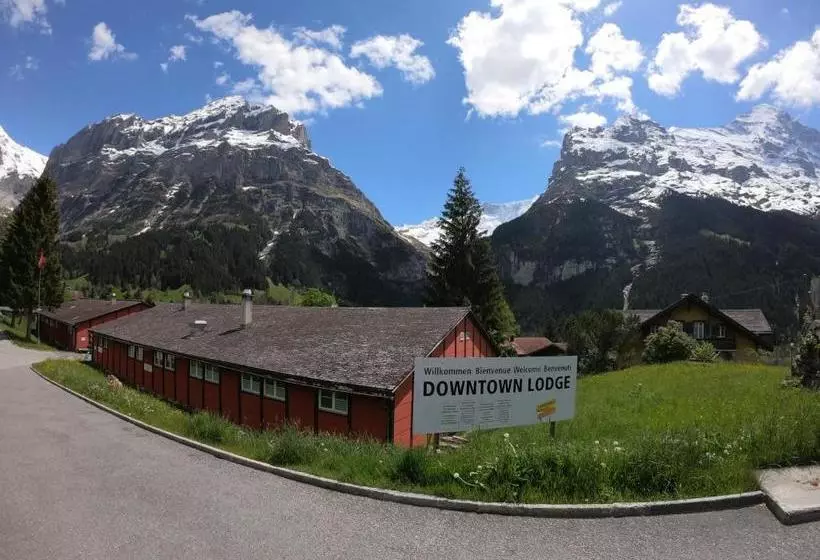 Hotelli Downtown Lodge Hostel - Unique Simple Central