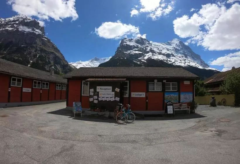 Hotelli Downtown Lodge Hostel - Unique Simple Central