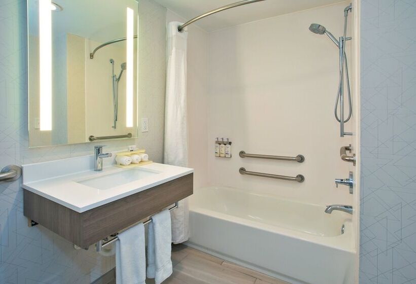 Holiday Inn Express Hotel & Suites Dover, An Ihg