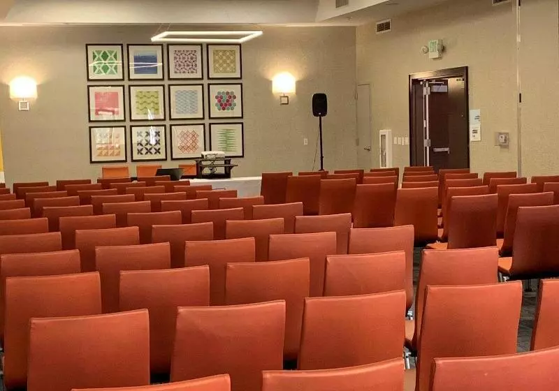 Holiday Inn Express Hotel & Suites El Dorado Hills, An Ihg