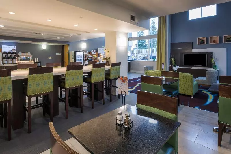Holiday Inn Express Hotel & Suites Livermore, An Ihg