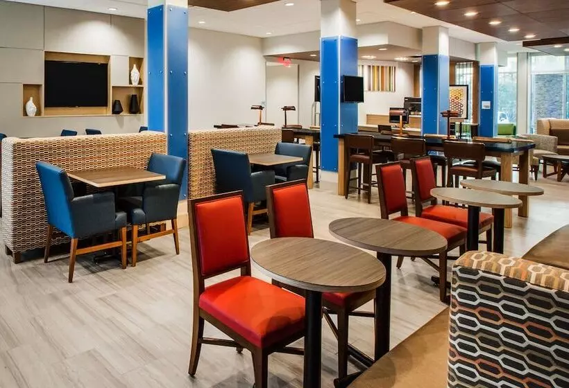 Holiday Inn Express Hotel & Suites Murray, An Ihg
