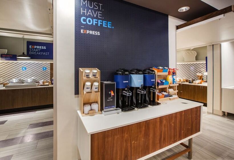 Holiday Inn Express Hotel & Suites Murray, An Ihg