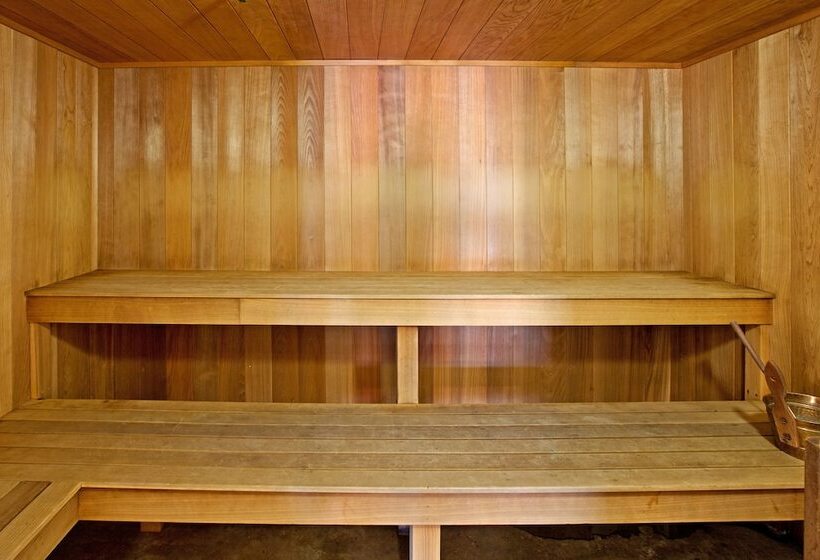 Holiday Inn Express Hotel & Suites Murray, An Ihg