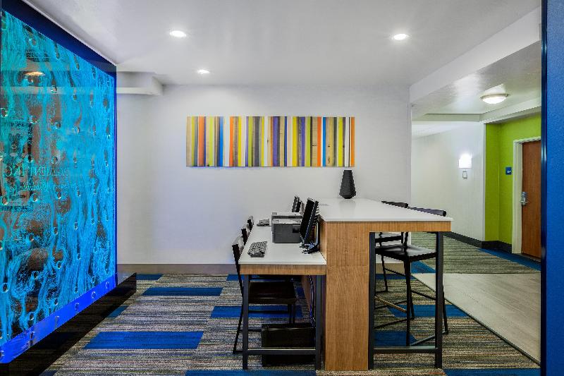 Holiday Inn Express Hotel & Suites Oroville Lake By Ihg