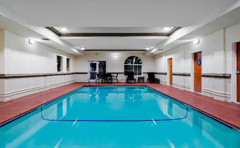 Holiday Inn Express Hotel & Suites Oroville Lake By Ihg