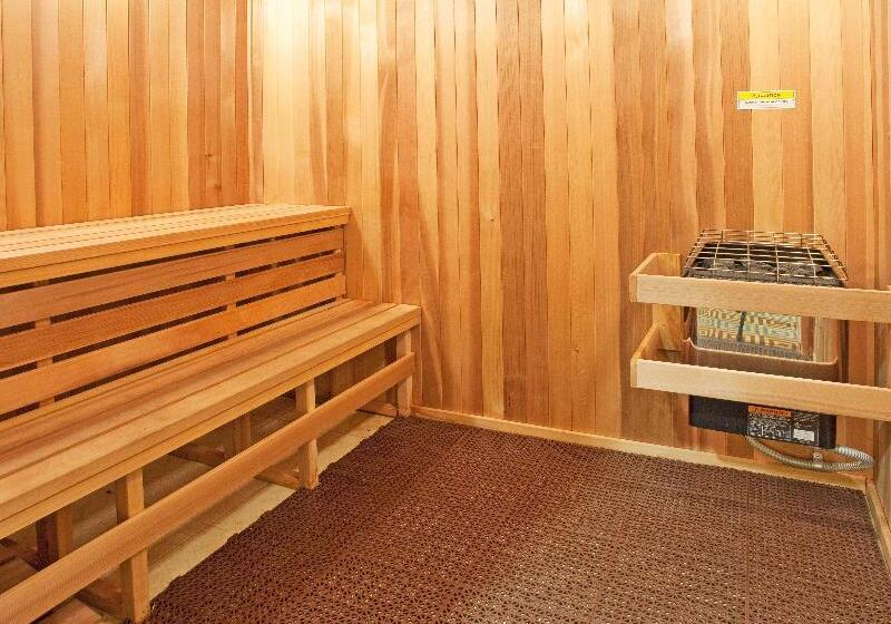 Holiday Inn Express Hotel & Suites Santa Cruz, An Ihg