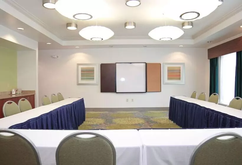 ホテル Holiday Inn Express & Suites Vicksburg By Ihg