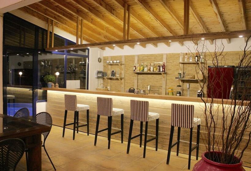 Mare Vista Hotel   Epaminondas