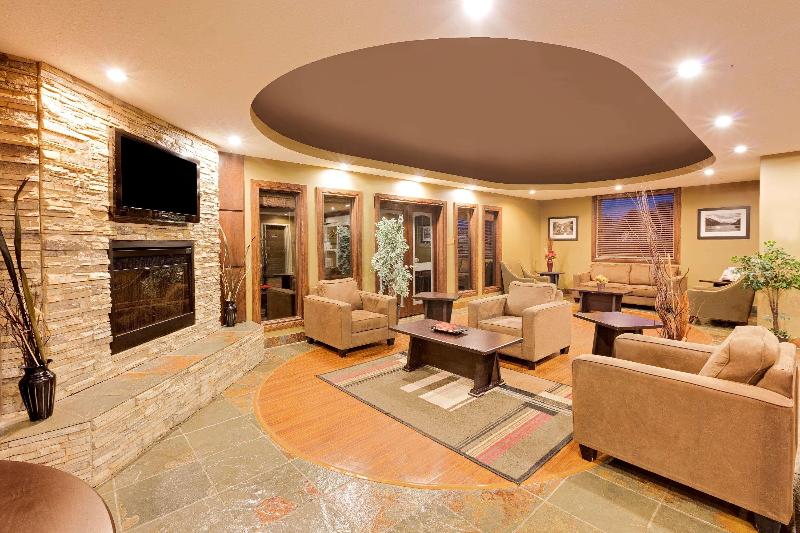 Отель Ramada By Wyndham Cold Lake