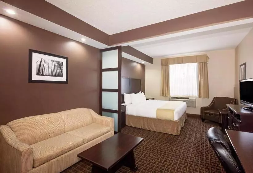 ホテル Ramada By Wyndham Cold Lake