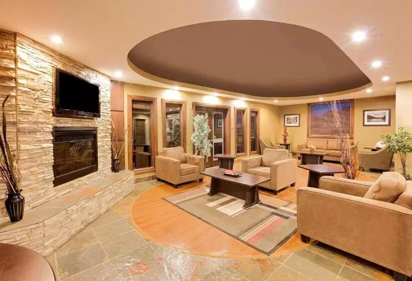 ホテル Ramada By Wyndham Cold Lake