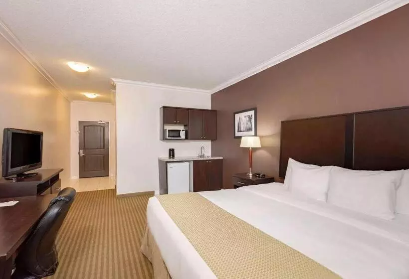 ホテル Ramada By Wyndham Cold Lake