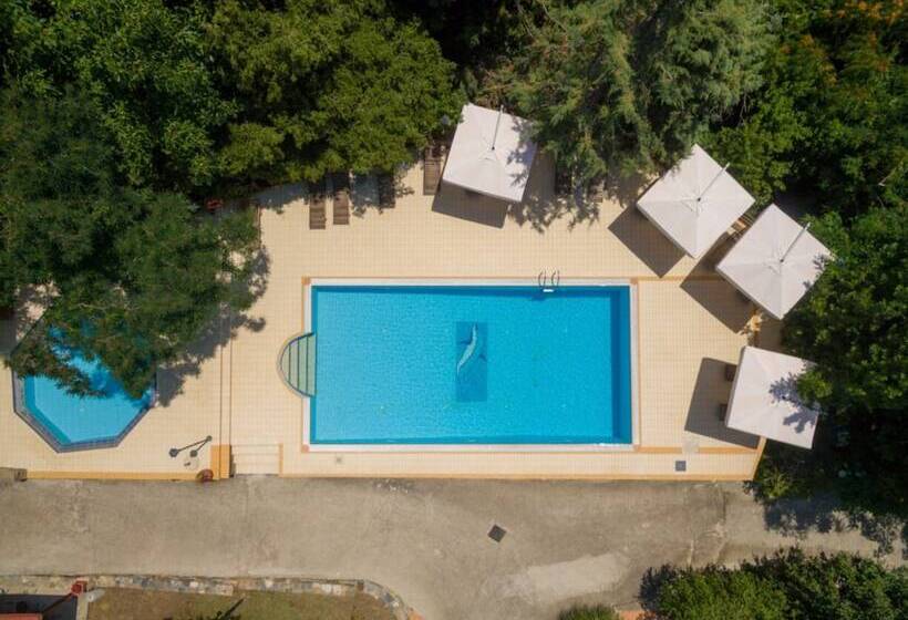 ホテル Roxani Country House Resort