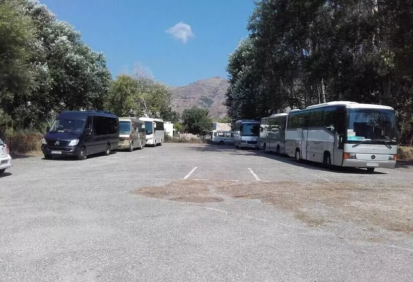 Отель Serifos Beach