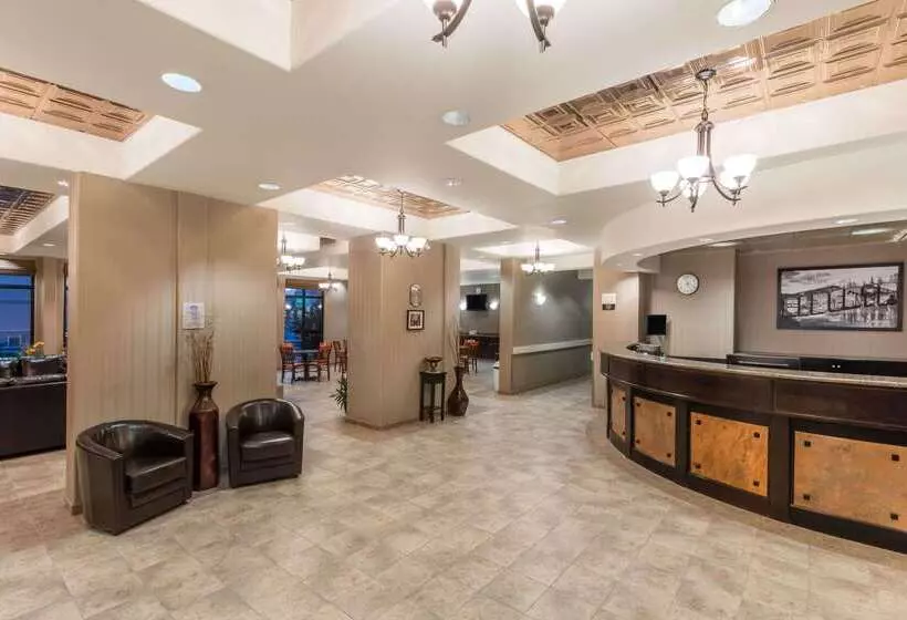 호텔 Super 8 By Wyndham Edson