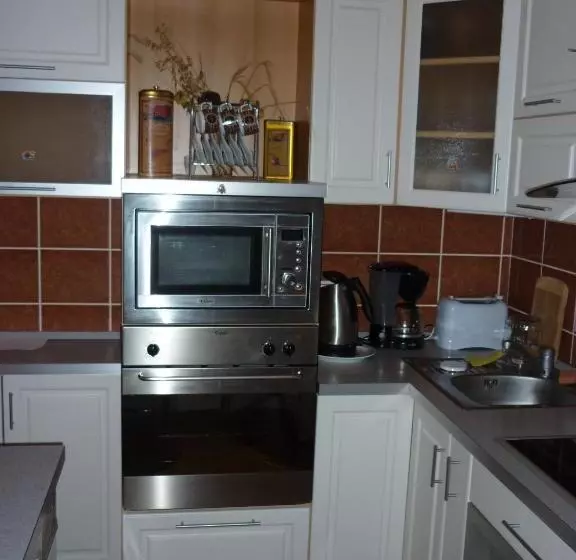 Nueva Fiesta Apartment