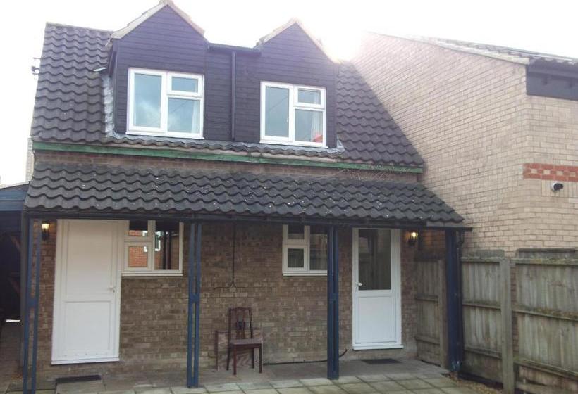 پانسیون Kirkwood House