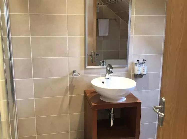 بنسيون The Ship Inn   Winner Best Hotel Experience 2024 Visit Scotland