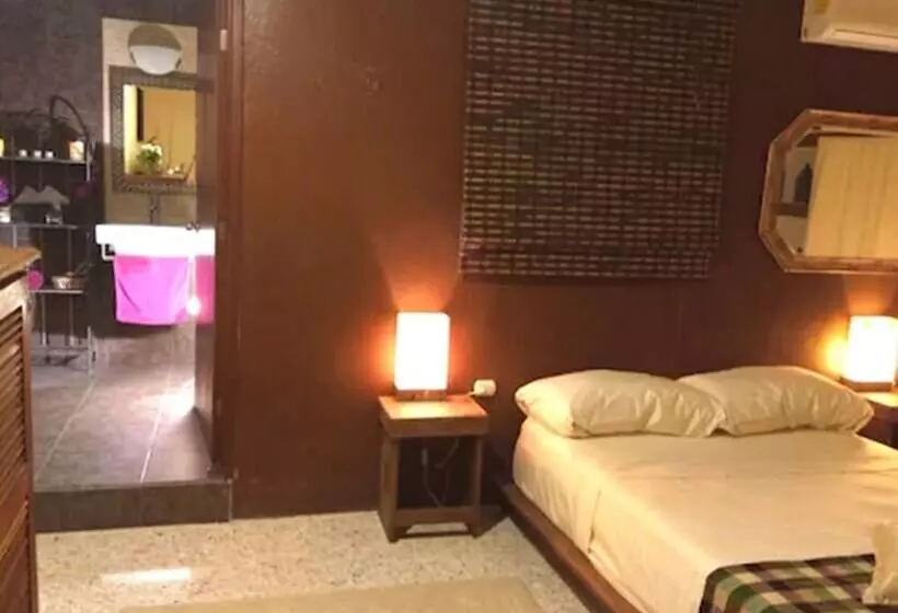 هتل Boutique Casa Mazejuwi