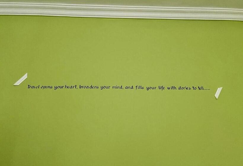 Hostal Jazzy Vibes Parliament Rooms And Ensuites