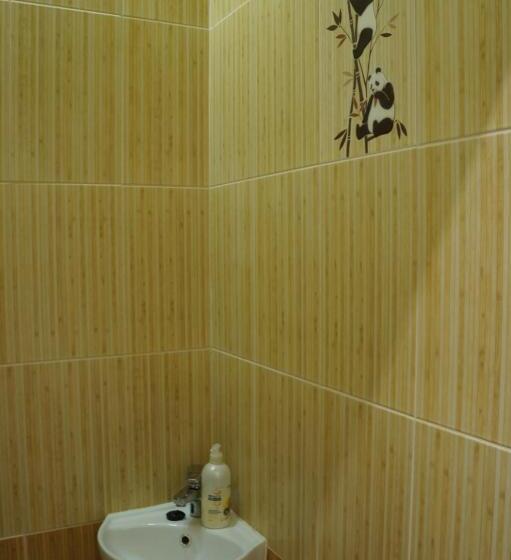 Hostal Jazzy Vibes Parliament Rooms And Ensuites