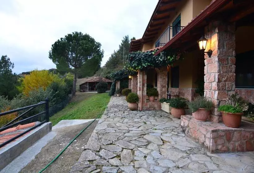 فندق Aphrodite's Inn Kalavrita