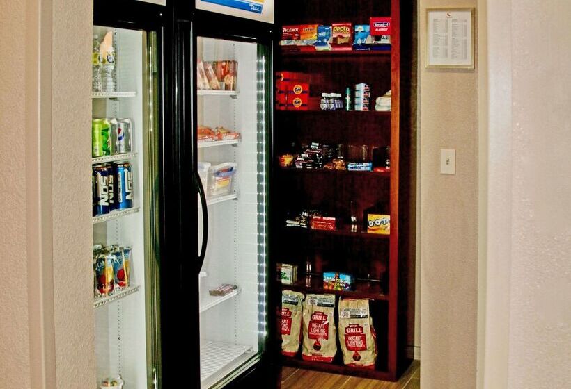 ホテル Comfort Inn & Suites