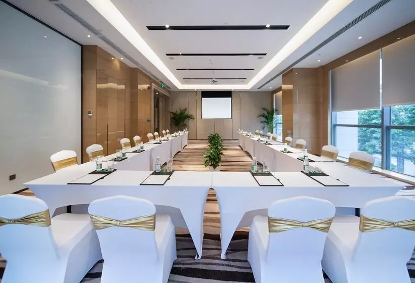 ホテル Holiday Inn Chengdu Oriental Plaza, An Ihg