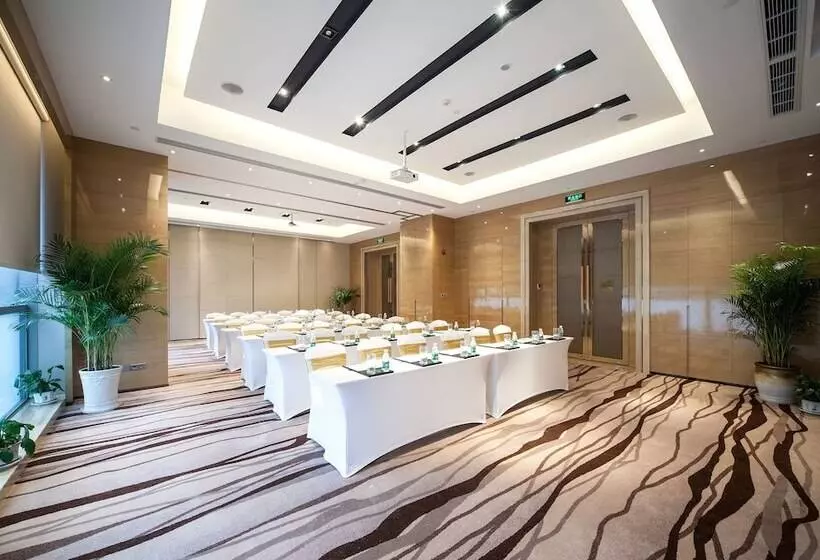 ホテル Holiday Inn Chengdu Oriental Plaza, An Ihg