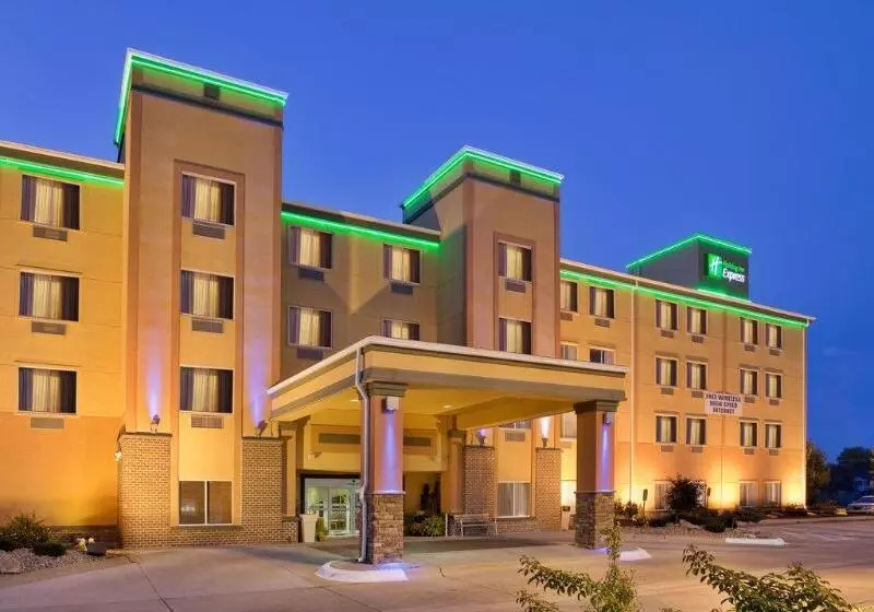 Отель Holiday Inn Express Fremont, An Ihg