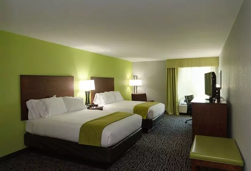 בית מלון כפרי Holiday Inn Express Hickory   Hickory Mart, An Ihg