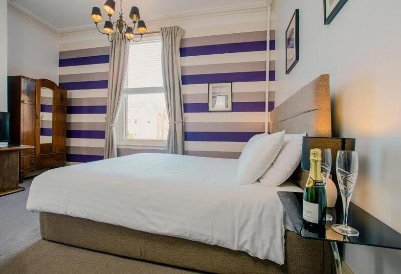 Отель Rowntree Lodge