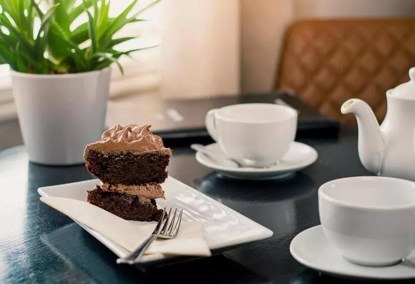 هتل Rowntree Lodge