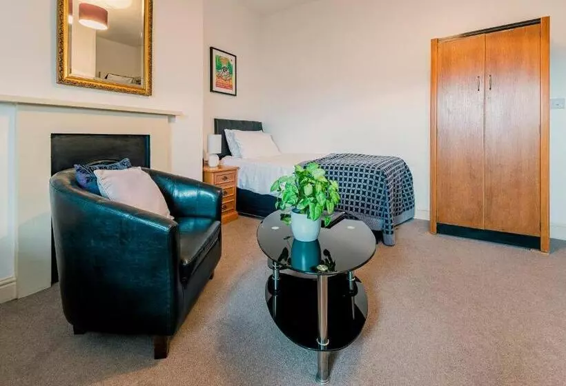 هتل Rowntree Lodge