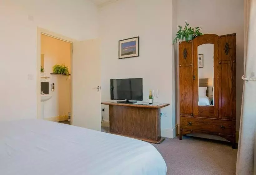 هتل Rowntree Lodge