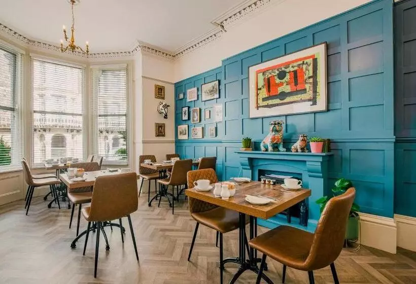 هتل Rowntree Lodge