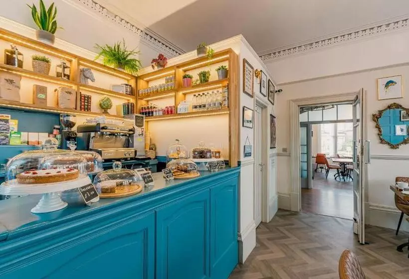 هتل Rowntree Lodge