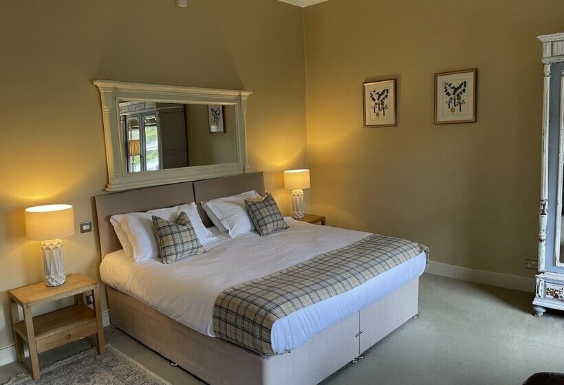 Отель The Old Deanery   Restaurant With Rooms