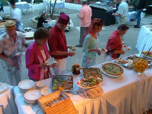 Serena Suites Aparthotel