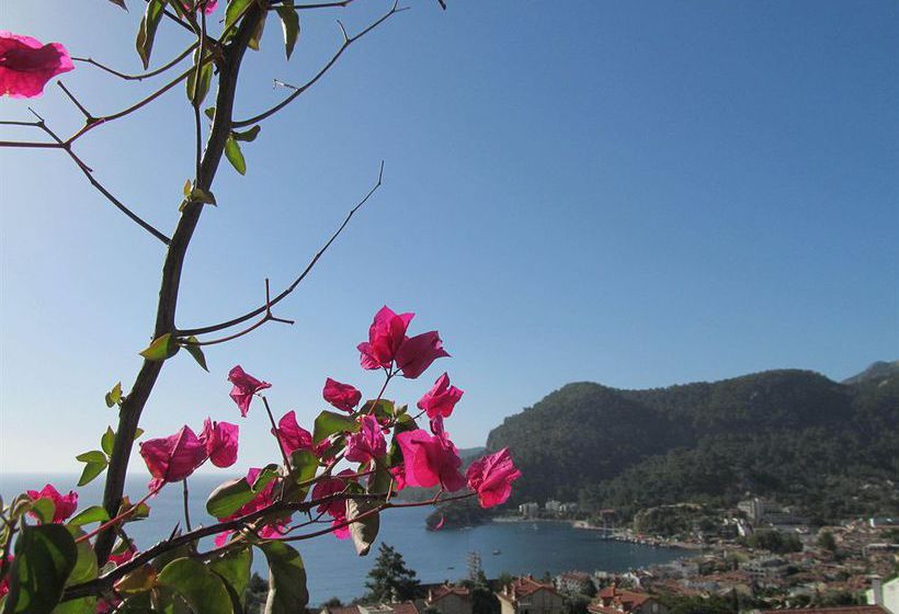 Serena Suites Aparthotel