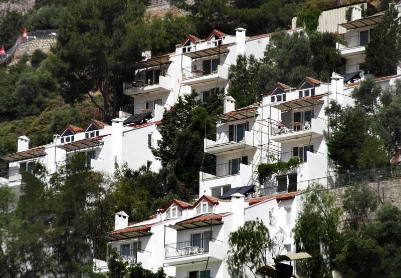 Serena Suites Aparthotel