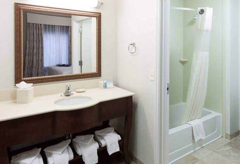 호텔 Hampton Inn & Suites Westfordchelmsford
