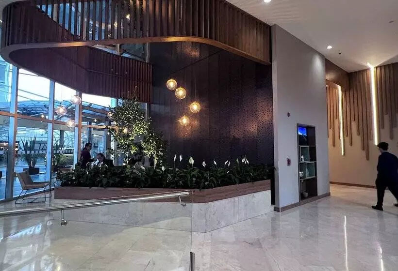 هتل Holiday Inn Bogota Airport, An Ihg