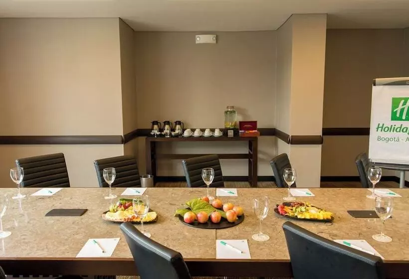 هتل Holiday Inn Bogota Airport, An Ihg