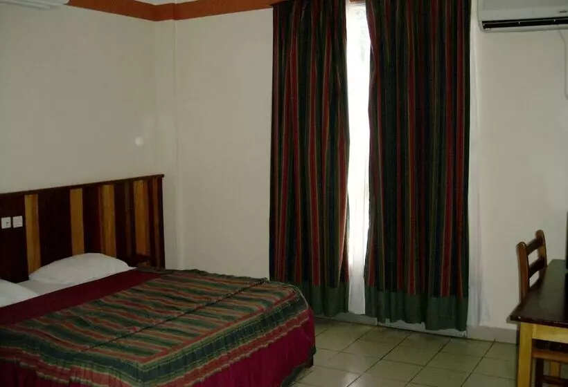 هتل Le Relais Saint Jacques